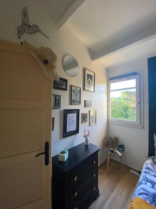 Charmante Maison Avec Exterieur A Deux Pas Des Remparts Aigues-Mortes Bagian luar foto
